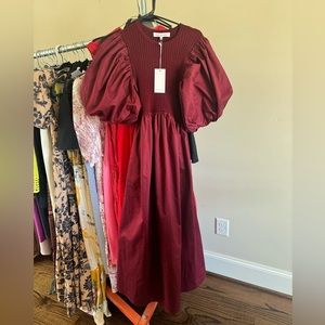 Brand:Sophia the Label //Size: M